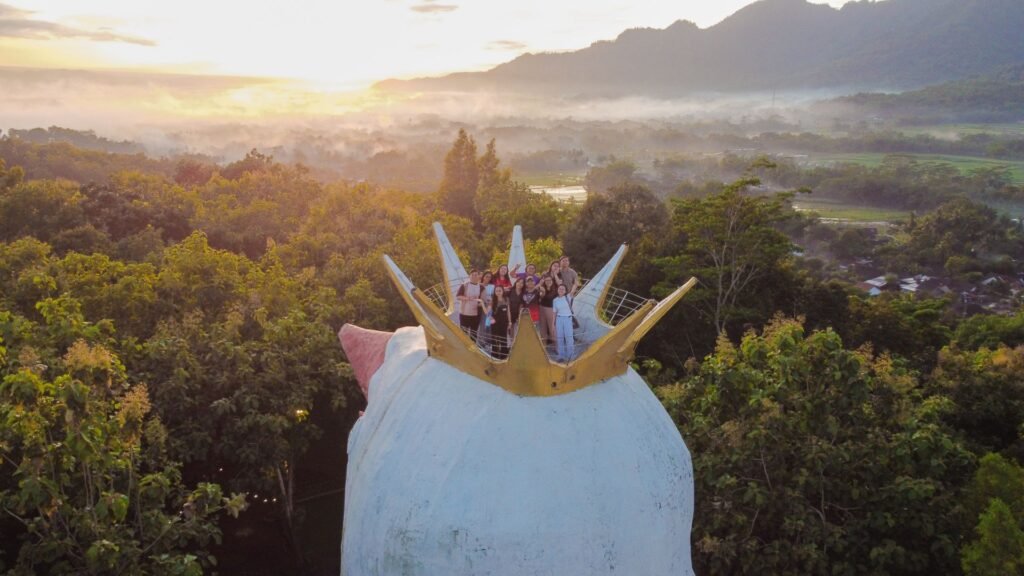 bukit rhema gereja ayam 