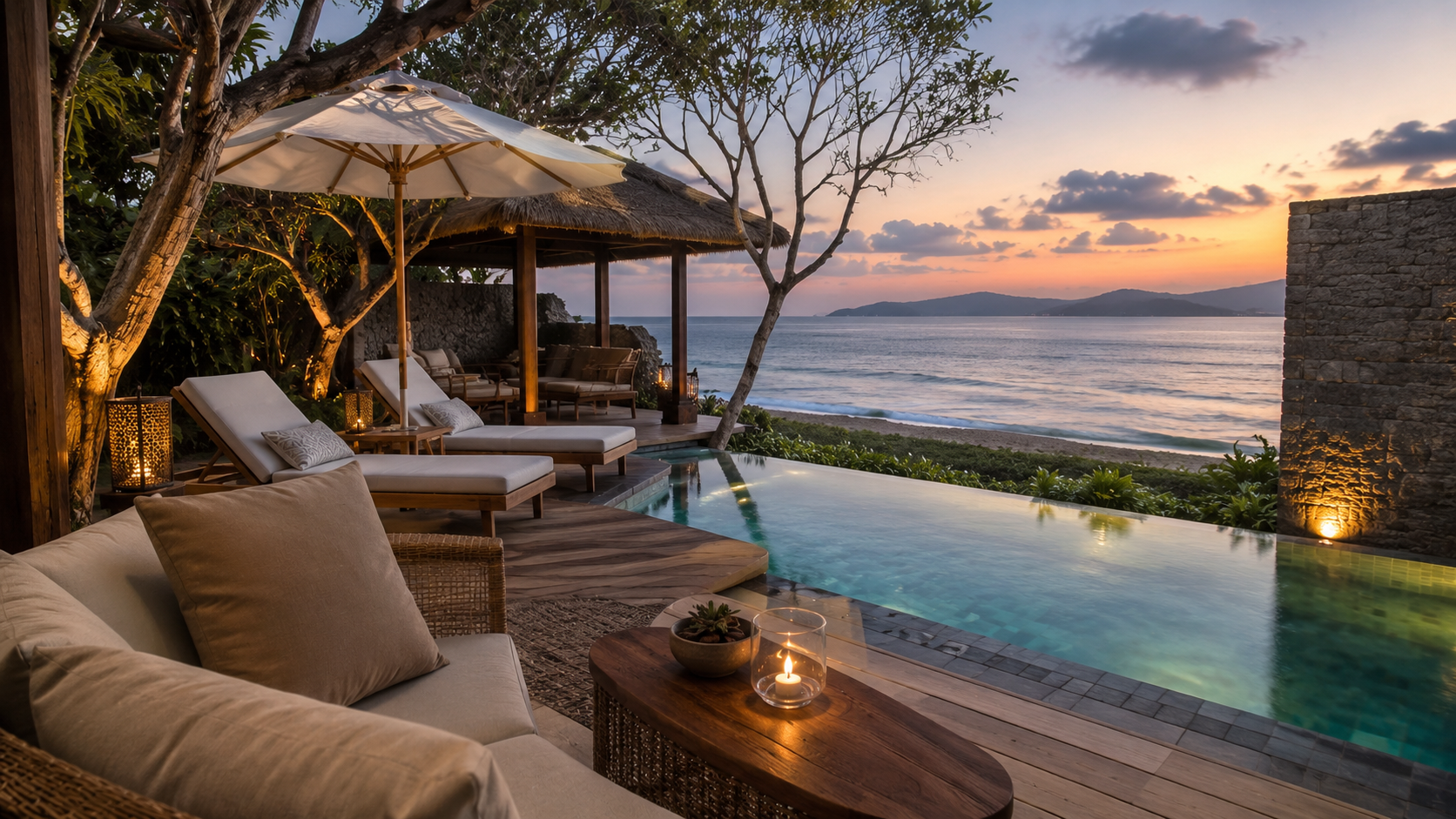 Pantai privat di luxury resort Lombok dengan pasir putih dan air jernih